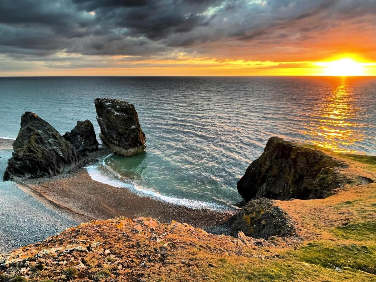 Вілла Mynydd A Mor Trefor  Екстер'єр фото